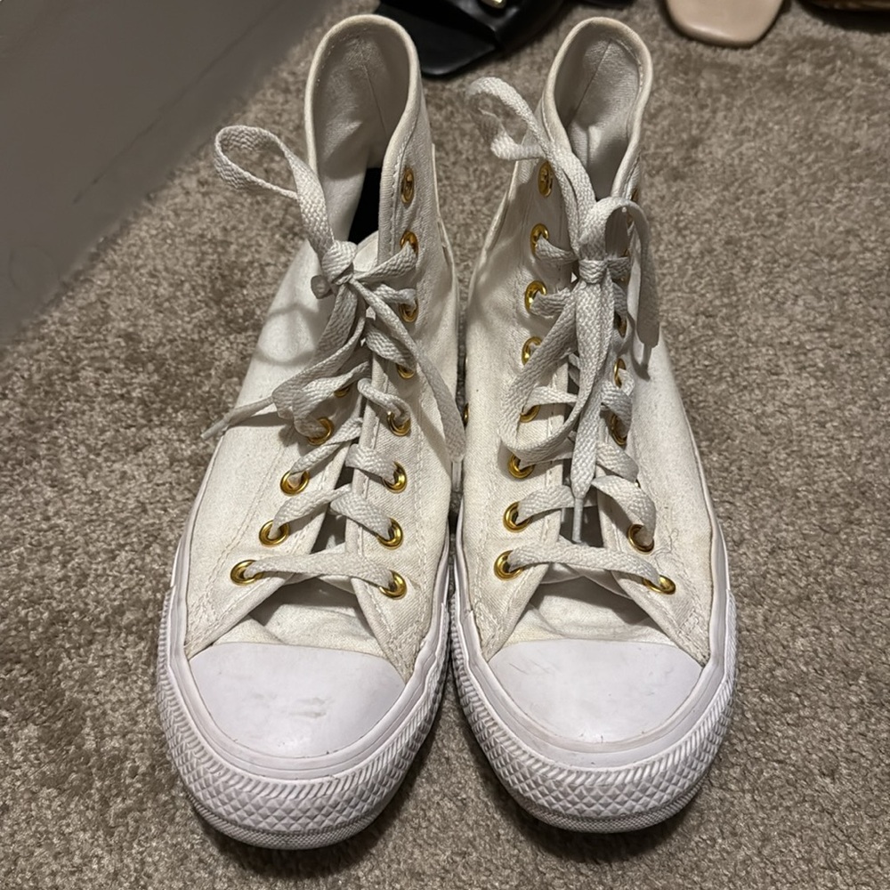 Gently Used - Converse All-Star High Tops - Size 9.5 - Picture 12 of 16